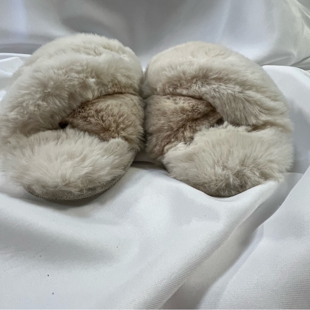 Idyllwind Slippers - Picture 3 of 10